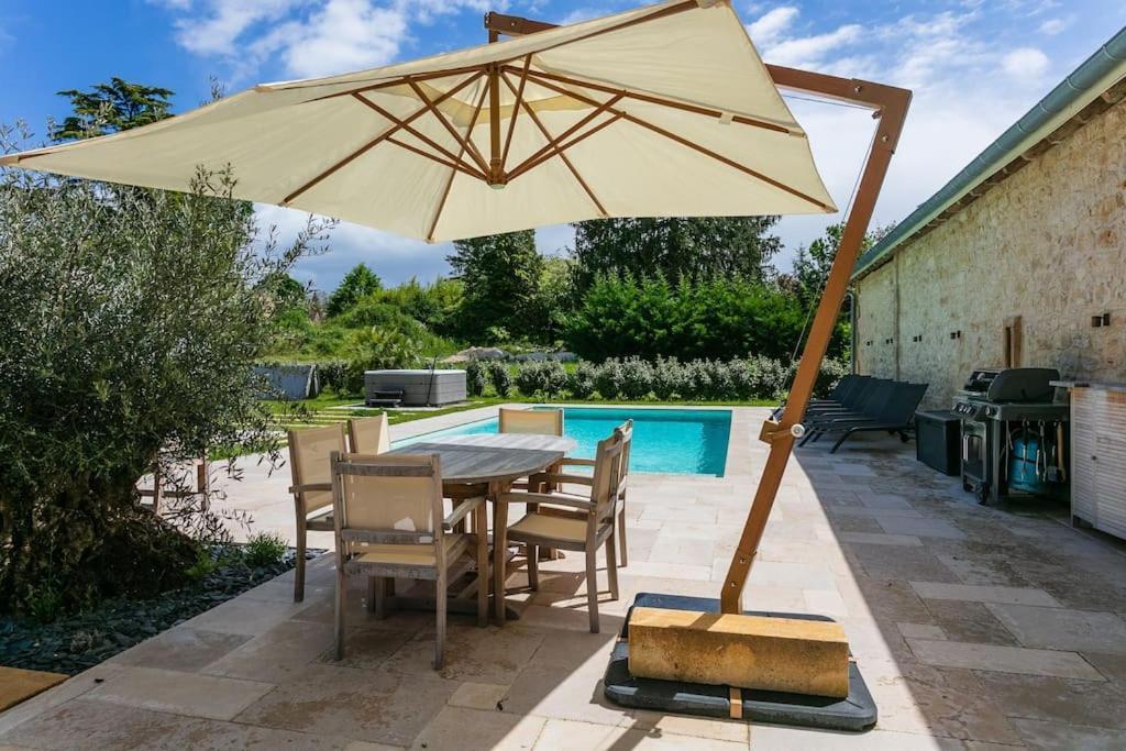 Guardian House Of Chateau Monteil With Heated Pool And Jacuzzi Villa Calviac-en-Perigord Ngoại thất bức ảnh