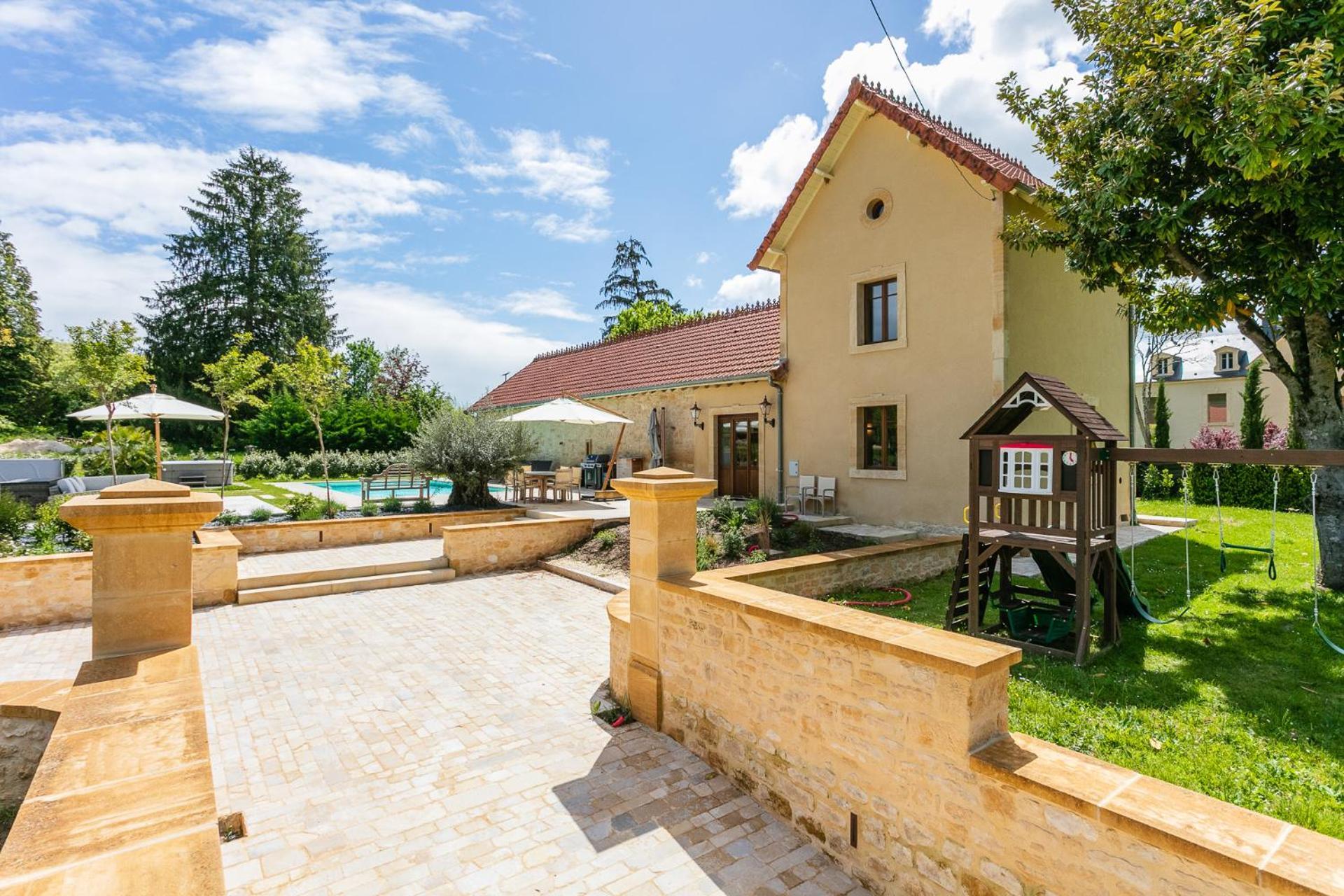 Guardian House Of Chateau Monteil With Heated Pool And Jacuzzi Villa Calviac-en-Perigord Ngoại thất bức ảnh